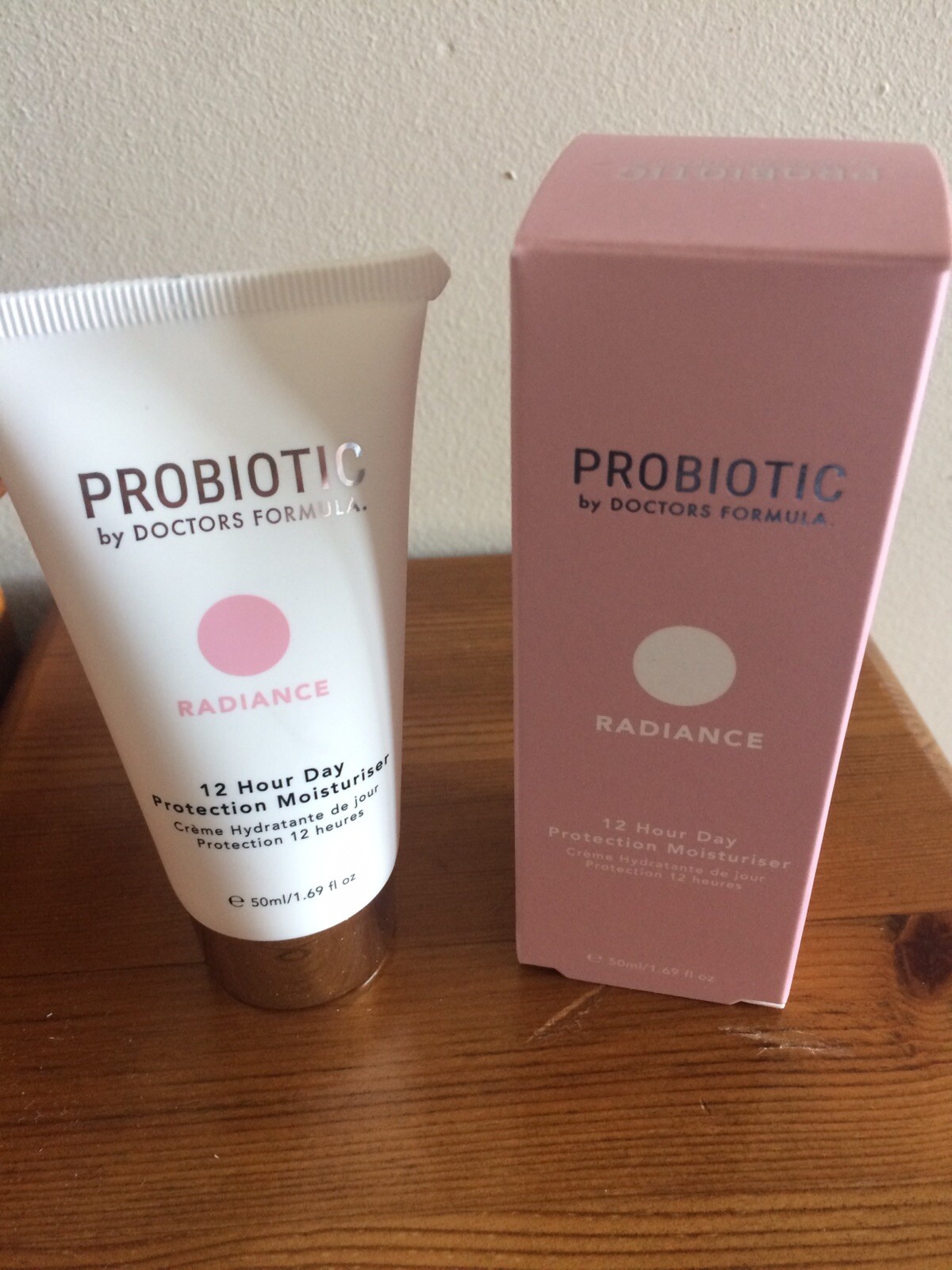 probiotic radiance eye serum