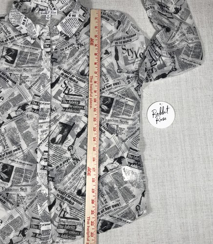 Sheer Fashion & Style News Flash Blouse Scripted Pattern Womens Medium  - NWT - Picture 11 of 13