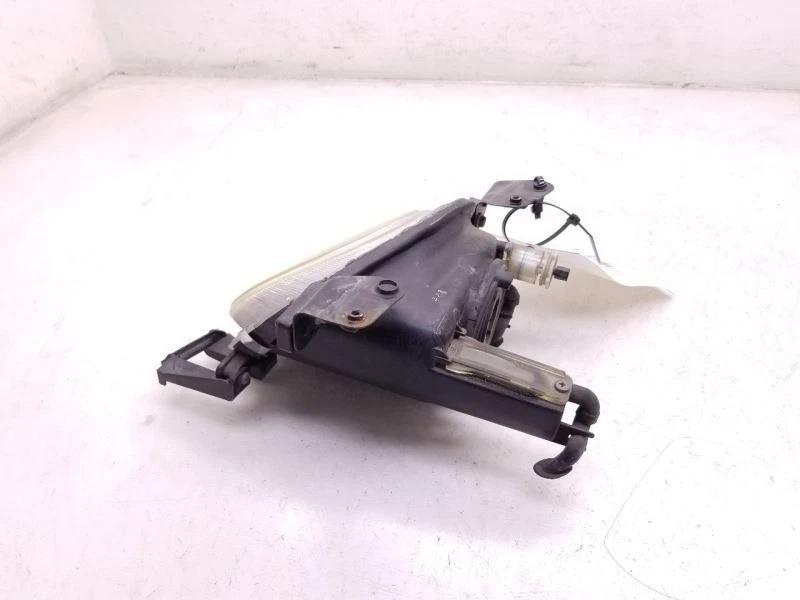 92-00 MONTAJE FARO DELANTERO DERECHO LADO PASAJERO LEXUS SC 400  Foto 3 de 4