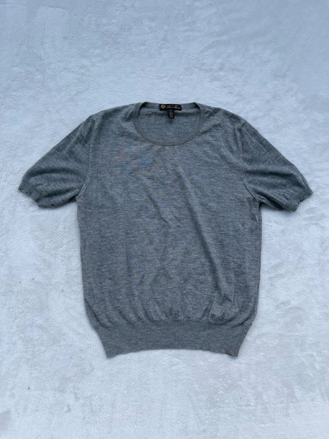 Loro Piana Short Sleeve Knit Sweater Size 12 Gray Italy Crew Neck Classic Fit