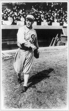 Photo:Chicago White Sox Eddie Cicotte 1918 pitcher throwing baseball