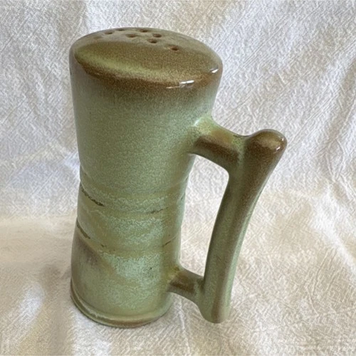 Frankoma likeness green pepper Shaker Glossy Finish