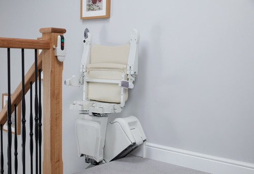 Handicare 1100 Straight Stairlift , 1 Year Warranty, Free Survey- Free Brochure - Picture 2 of 12