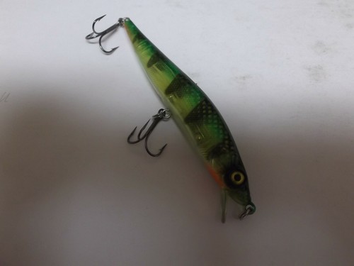 Lurehoor's Custom Painted Luck E Strike RC STX2,3.75",Suspending, Ghost Perch - Picture 12 of 12