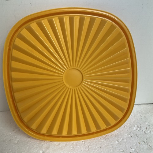 Tapa de repuesto cuadrada Tupperware Sunburst Servalier - amarilla 841-16 vintage - Imagen 6 de 6