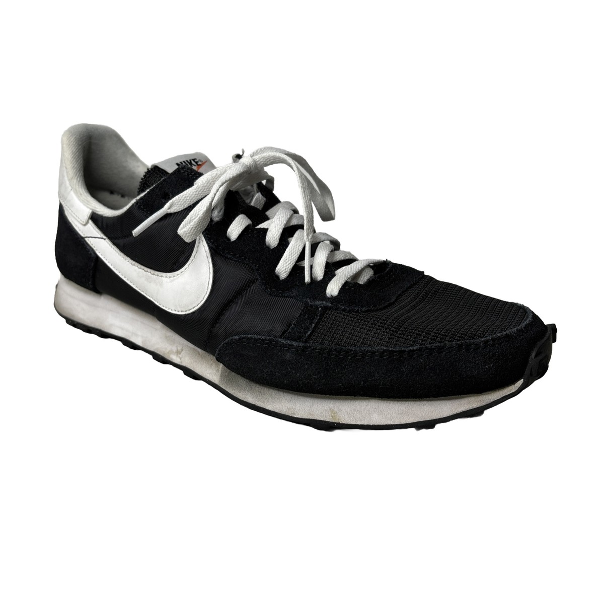 finish line nike challenger og