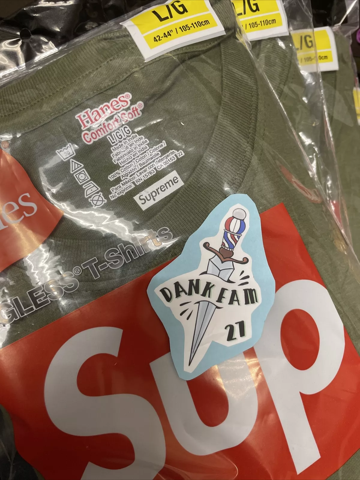 Grand pack de 2 t shirts sans tag Supreme Hanes   chemise à col crevette en coton olive SS22