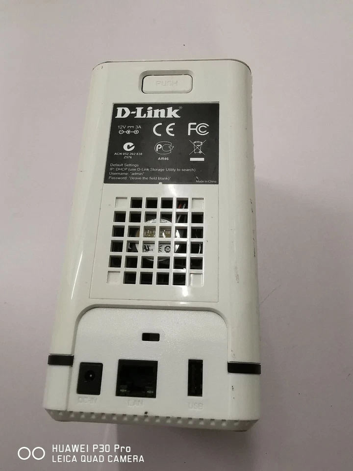 D-Link DNS-320LW Stockage réseau avec 3TB Disques durs sans chargeur !!!!  - Image 3 of 4