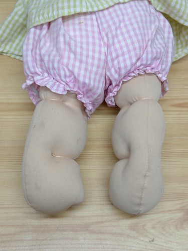 Vintage 2004 Play Along Cabbage Patch Doll With Original Clothing - Picture 9 of 17