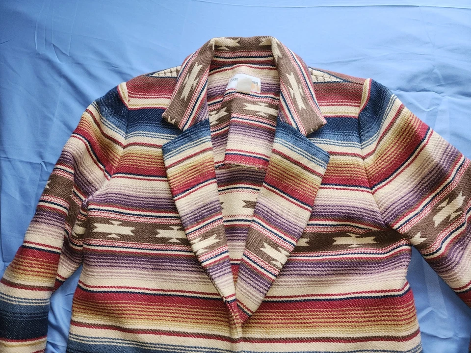 JAQUETA MANTA VINTAGE SHARON JOVEM FEMININA SUDOESTE INDIANA NATIVA TAMANHO GRANDE É - Imagem 3 de 4