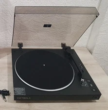 Victrola Automatic Turntable Model: VPT-800-BLK (Used) #c