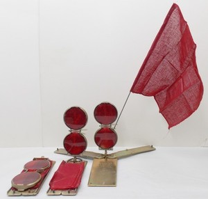 International Harvestor Tripod Road 'Flares' (Reflectors) In Case w/Flags
