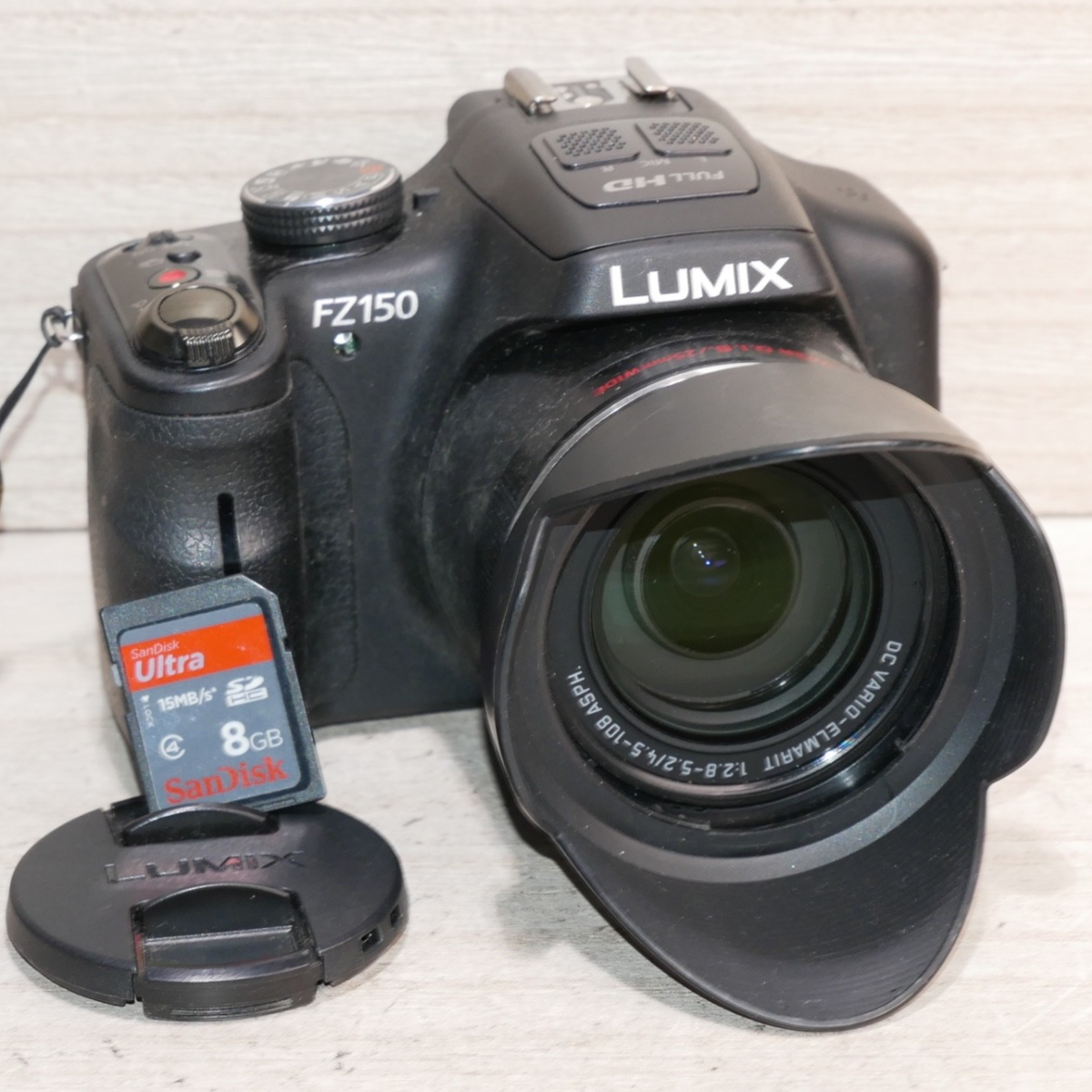 Panasonic LUMIX DMC-FZ150 デジタルカメラ 24倍ズーム Amazon | Panasonic dmc-fz150 K 12.1 MPデジタルカメラCMOS