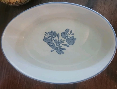 Vintage Pfaltzgraff Yorktowne Oval Baker Serving Dish 240  Blue Rim Floral 8''