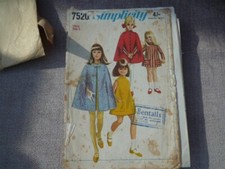 VINTAGE SIMPLICITY  CHILDS CAPE  SEWING  PAPER  PATTERN
