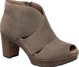 dansko delphina ankle bootie