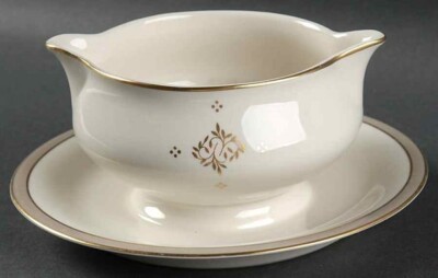 Scarce Gravy Boat with Attached Underplate ELYSEE by HAVILAND