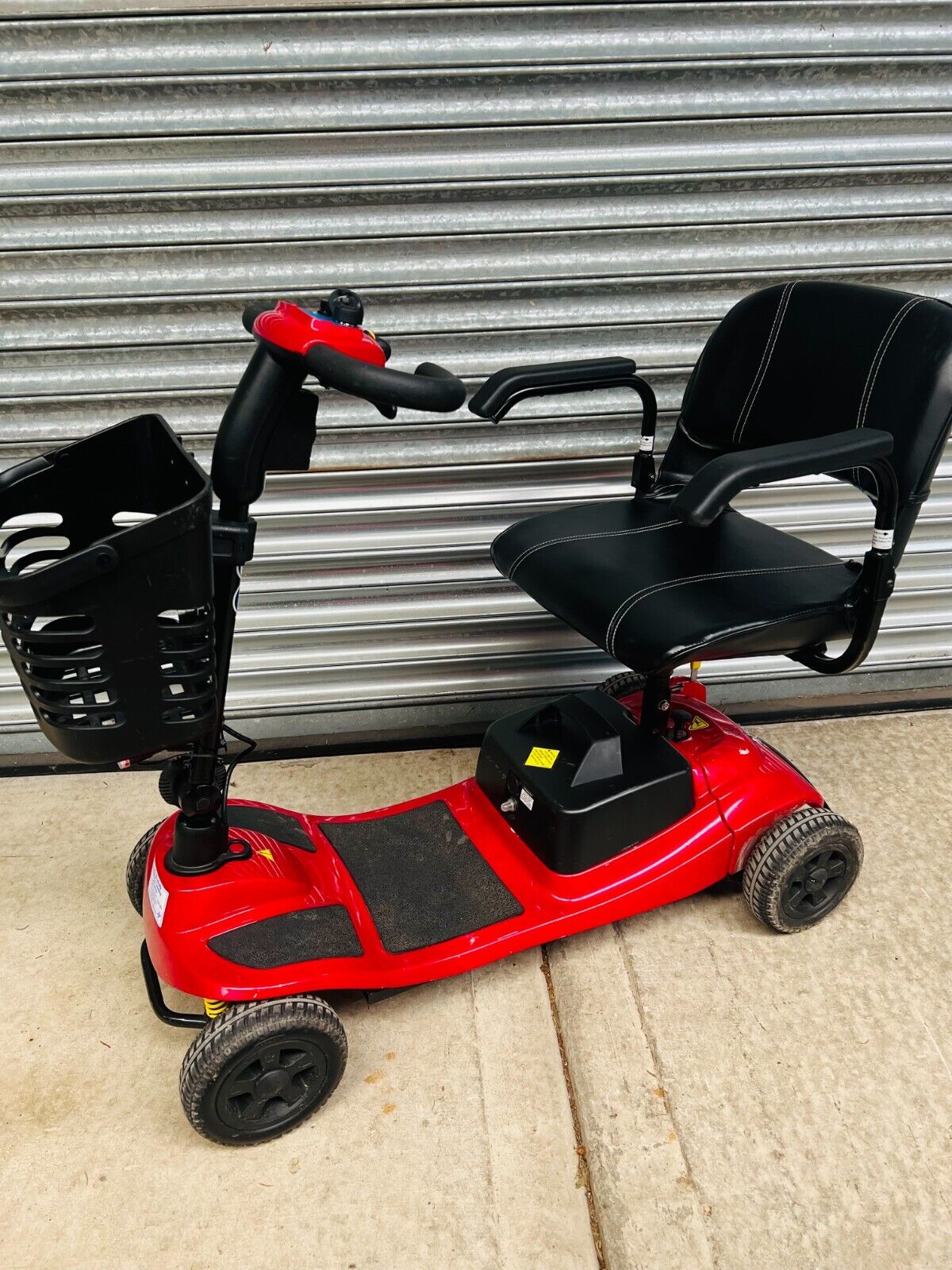 LIBERTY VOGUE PORTABLE CAR BOOT SMALL SIZE MOBILITY SCOOTER BUGGY