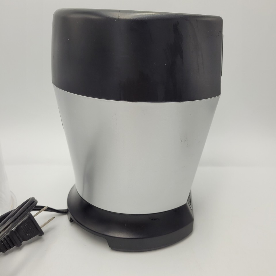 Nutri Ninja Bullet Professional Blender 1000 Watts BL455 & 5 Cups 2