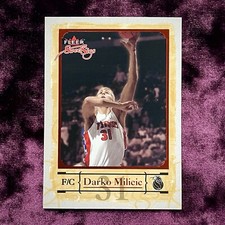 Darko Milicic 2004 Fleer Sweet Sigs Portrait #62 MINT Pistons Rookie Jersey Cade