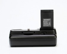 Neewer Battery Grip for Canon EOS Rebel T3, T5  T6 Cameras