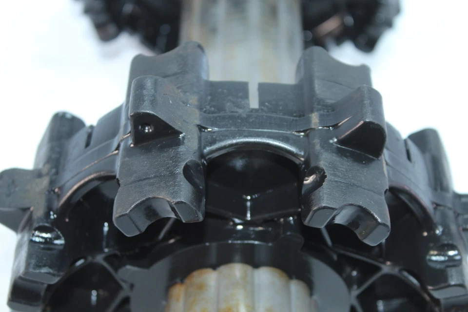 2024 SKI-DOO MXZ X 850 E-TEC 137 PULGADAS OEM EJE DE TRANSMISIÓN CON PIÑONES 504154544 Foto 4 de 4