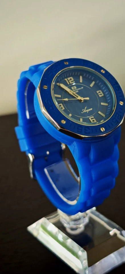 Reloj de cuarzo OCEANAUT platino para dama - esfera azul y bisel con detalles plateados Foto 4 de 4