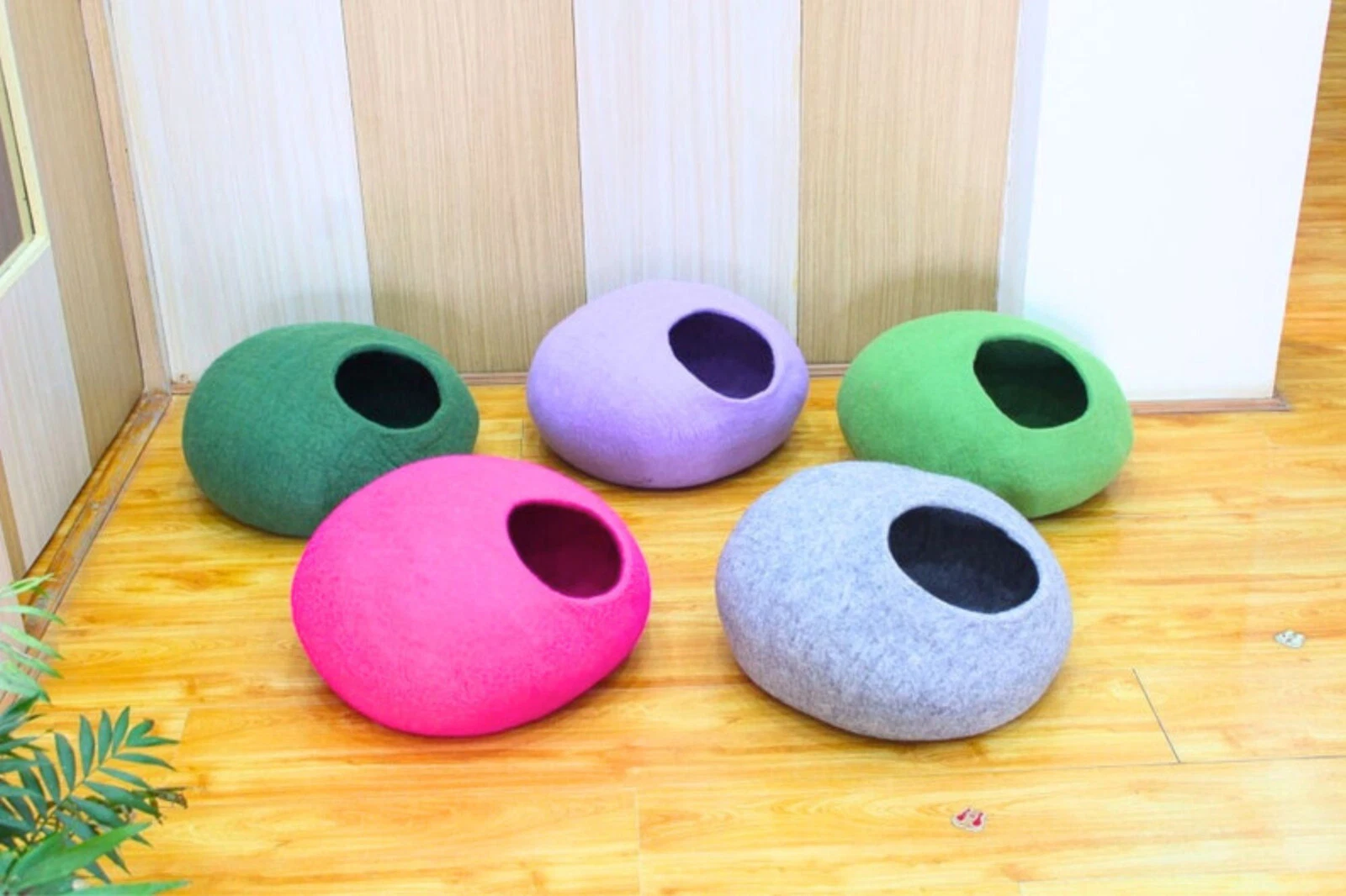 Round Wool Cat Beds| Handmade Eco-friendly Wool Pet Bed