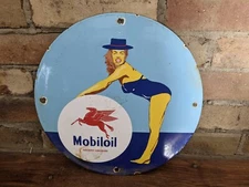 VINTAGE MOBILOIL GASOLINE & MOTOR OIL PORCELAIN GAS PUMP SIGN MOBIL MOBILGAS 12"