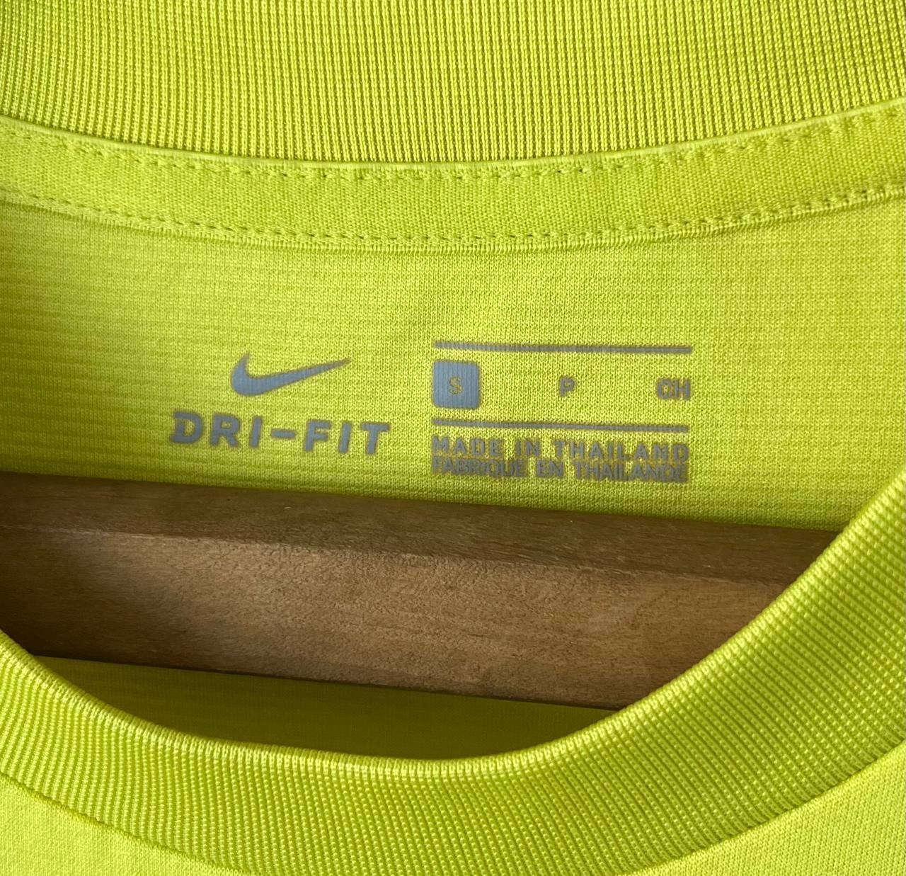 Nike FC Barcelona Training Shirt Yellow Dri-FIT Men’s Size S thumbnail 15