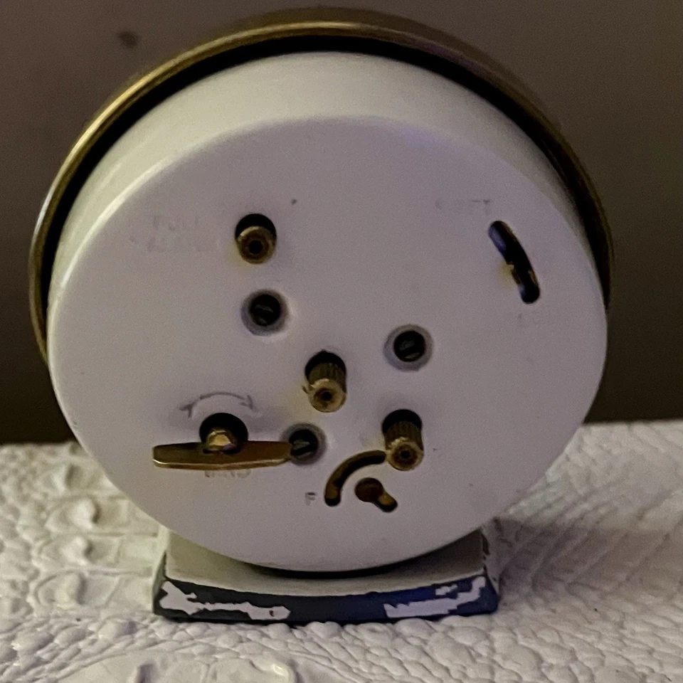 Vintage Westclox Baby Ben Style 8 Wind Up Alarm Clock Gold and White/Cream 53632 - Image 4 of 4