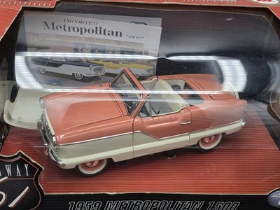 Highway 61 DCP 1959 Nash Metropolitan 1500 1:18 Scale Diecast Car