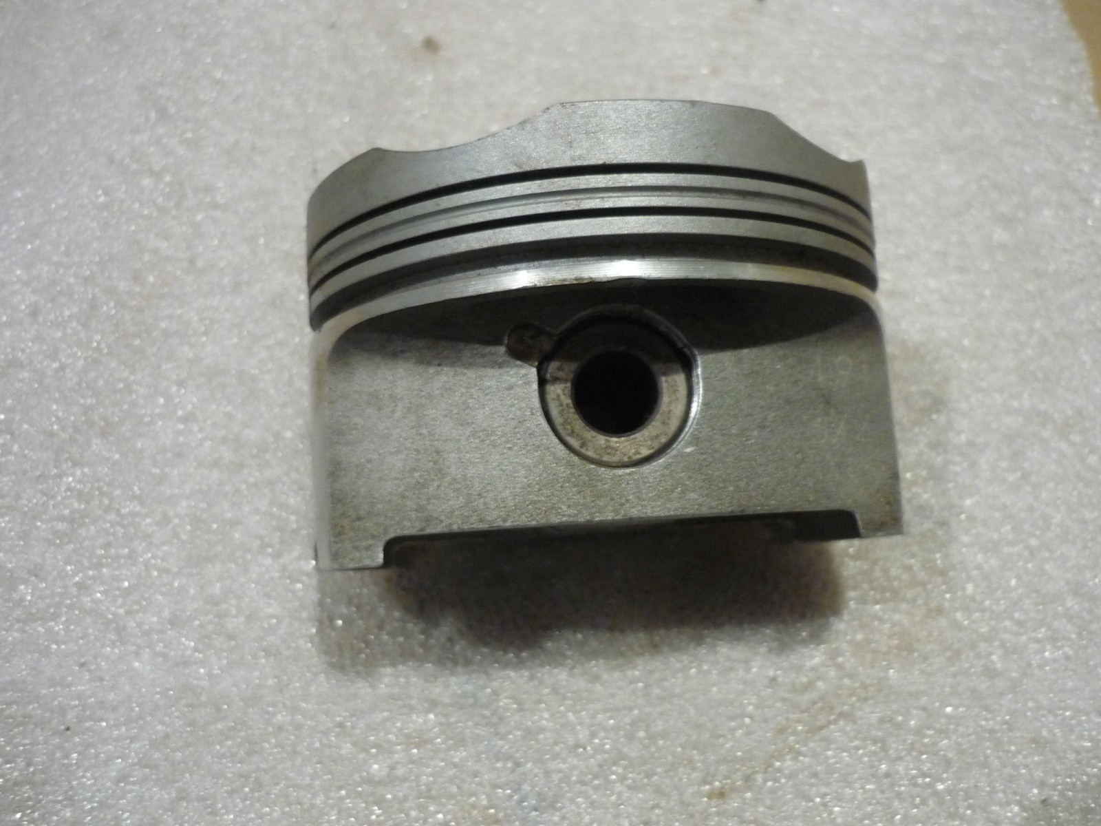 Ferrari 360 - Piston- P/N 179510