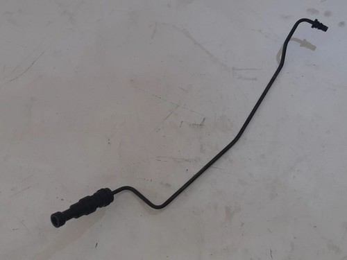 Clutch pipe
