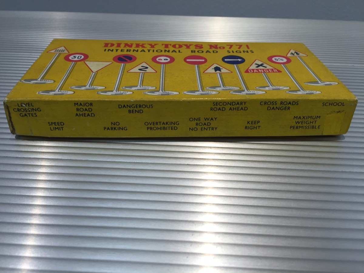 Vintage Dinky Toys | MIB | Famous Road Signs | Complete Set | No