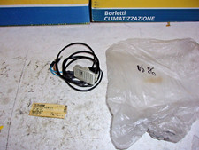 Pfeil Seite Weiß Mercedes W202 1993-1996 ARIC Pfeil Seite Weiß Mercedes W202 1993-1996 ARIC