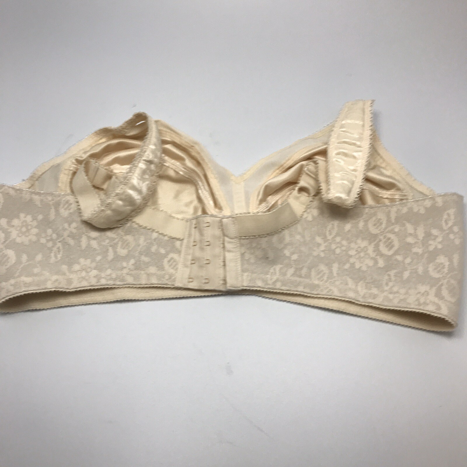 Playtex 18 Hour 4693 Ultimate Shoulder Comfort Wirefr… Gem