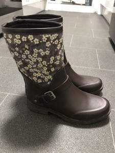 ugg wellington boots