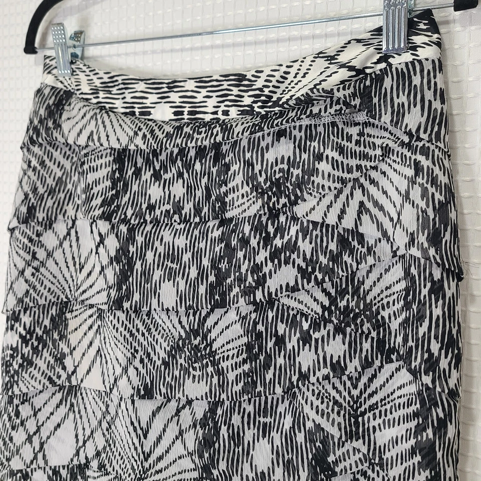 Usado en Excelente Condición Worthington Mujer Talla 10 Niveles/Capas Hasta la Rodilla Falda Cremallera/Broche Forrado Foto 2 de 4