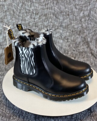 Dr Martens 2976 Leonore Chelsea Lined Boots Size 41 Black Zebra Print 