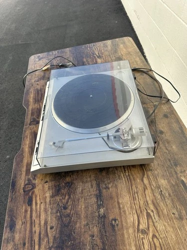 Technics SL-QX300 Direct Drive Quartz Automatic Turntable Tested Working