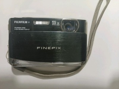 Fujifilm FinePix Z70 12 MP 5x Optical Zoom Digital Cam NO CHARGER