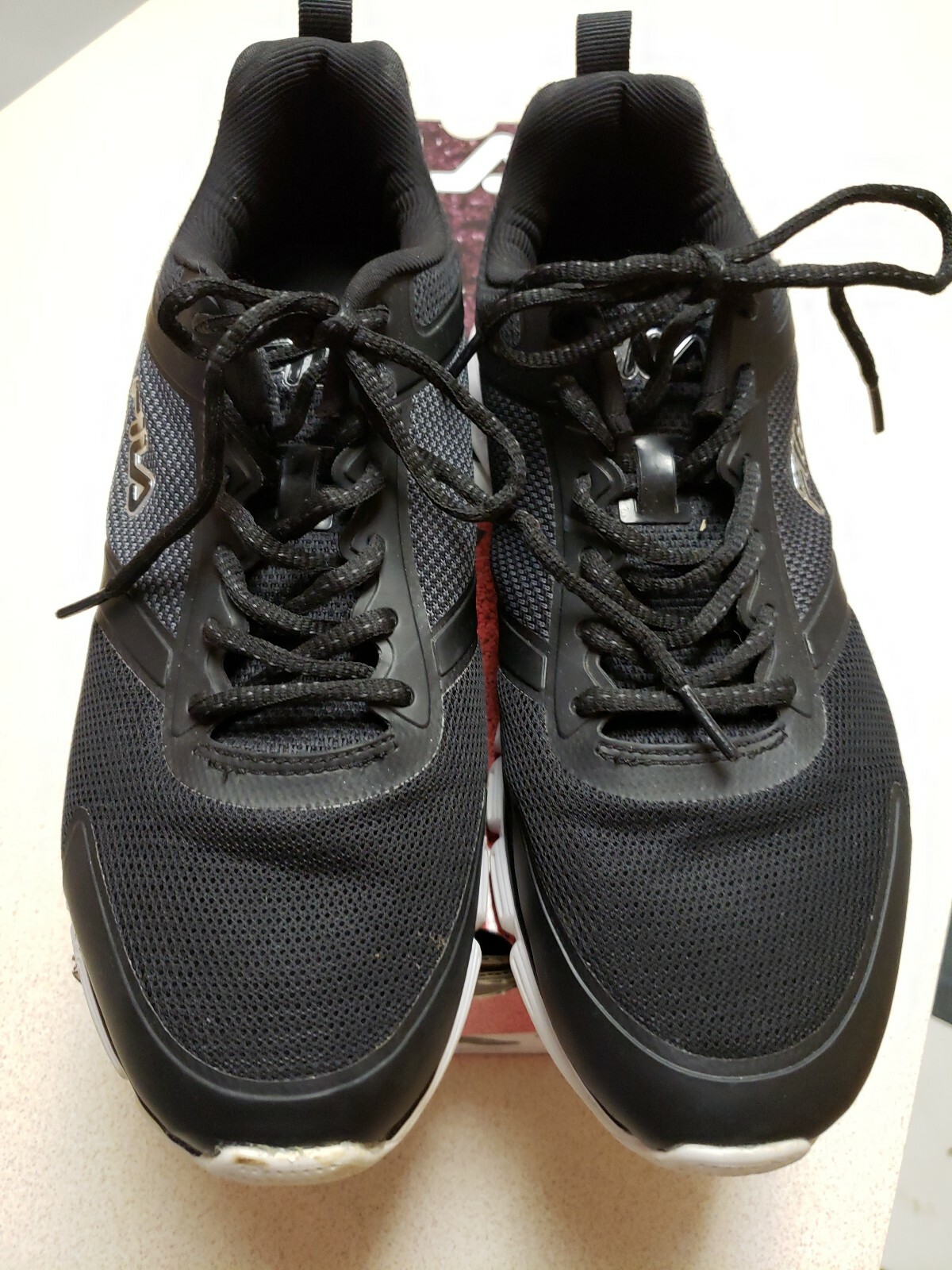 fila men's interstellar 2 running shoes