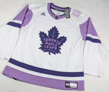 Toronto Maple Leafs Hockey Fights Cancer Adidas Jersey sz 54 White Purple NWT
