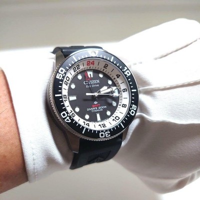 Citizen Promaster B877-R011791 Solar Quartz Wristwatch