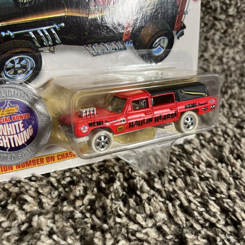 1:64 JOHNNY WHITE Lightning HAULIN HEARSE NEW - Image 2 of 4