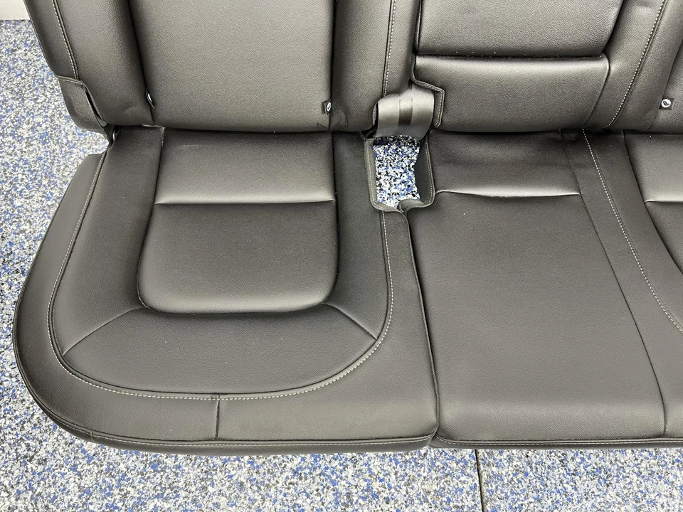 2021 Colorado ZR2 Pickup Front and Rear Black Leather Seats 4dr Crew Cab 910817 - Image 4 of 4