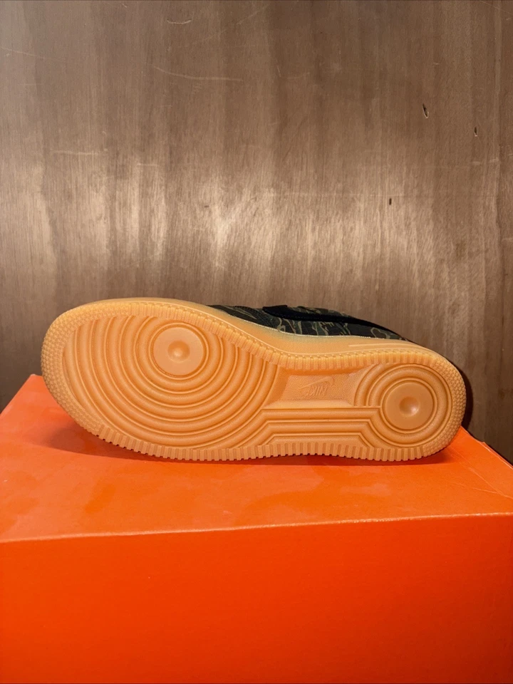 Carhartt Air Force 1 UT Low WIP - Image 4 of 4