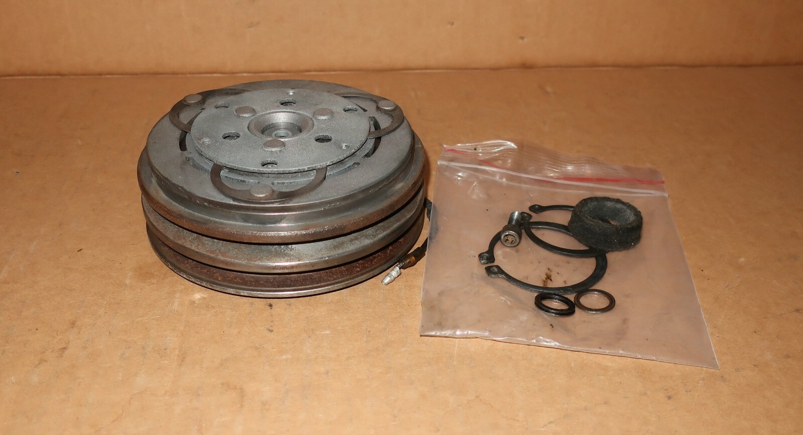 Maserati Biturbo AIR CON  CLUTCH PULLEY Assembly A/C Compressor 130mm  #9963n