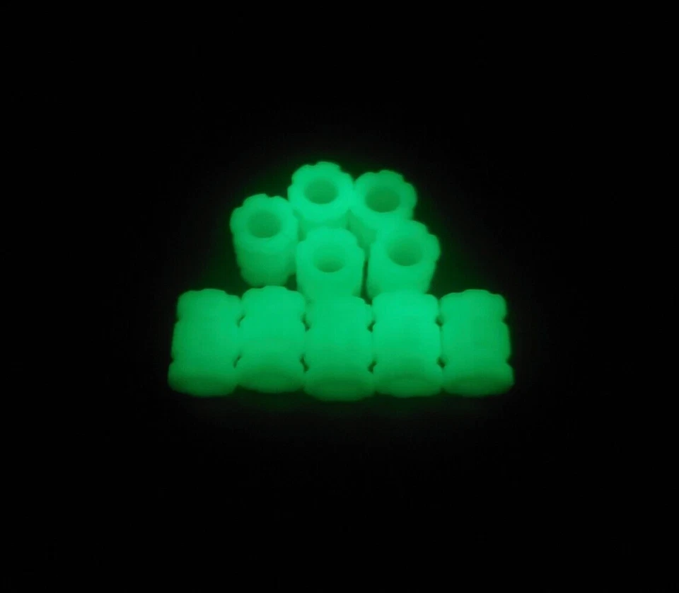 Paquete de 12 cuentas tácticas acanaladas Paracord verde brillante en la oscuridad, impresas en 3D Foto 3 de 4